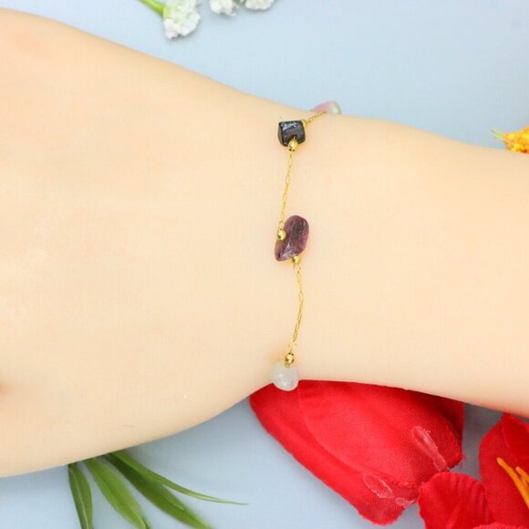 "Elegant & Trendy Bracelet, A Perfect Gift for Women, Thoughtful, EVCH1026 - Picture 5 of 9